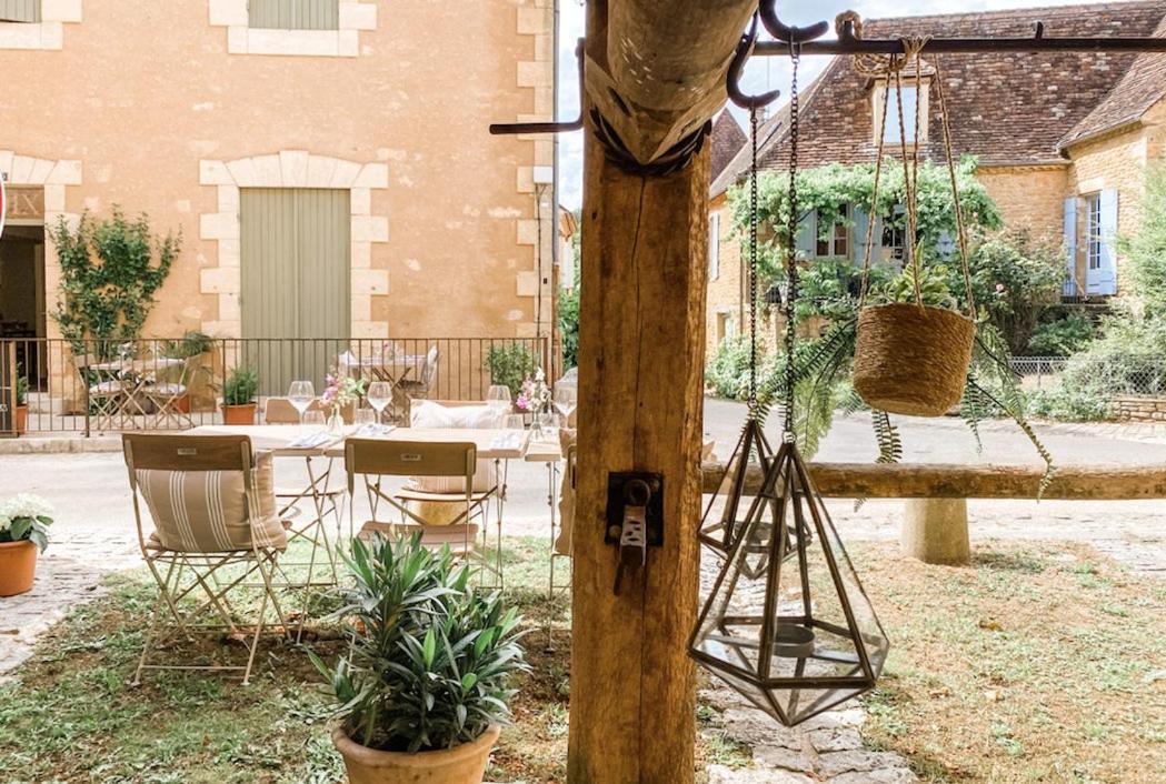 Dix Restaurant & Chambres D'Hotes, Sainte-Alvere, Dordogne エクステリア 写真