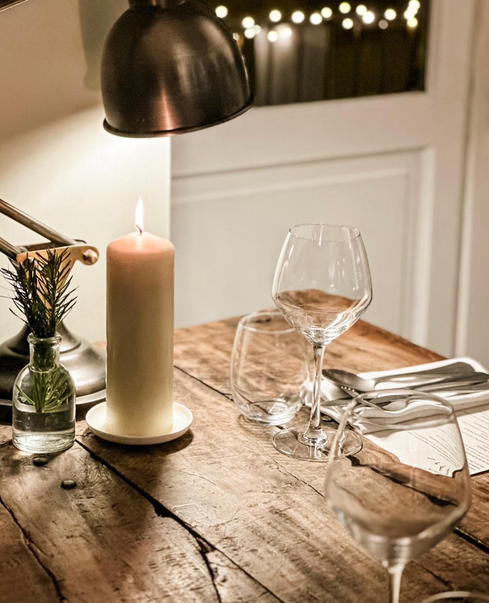 Dix Restaurant & Chambres D'Hotes, Sainte-Alvere, Dordogne エクステリア 写真